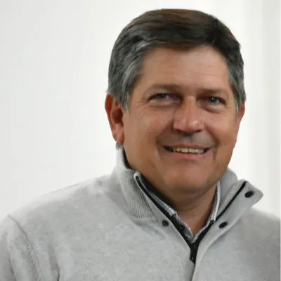 -Mario Hernán Besel